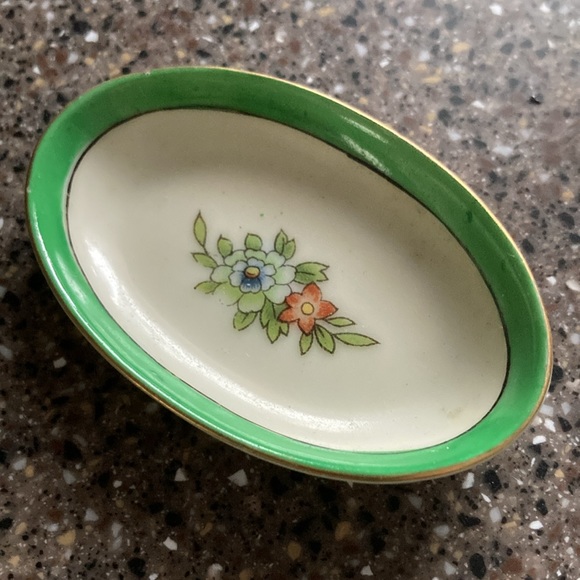 Two Dainty “Holders” for Jewelry, etc - Picture 2 of 10